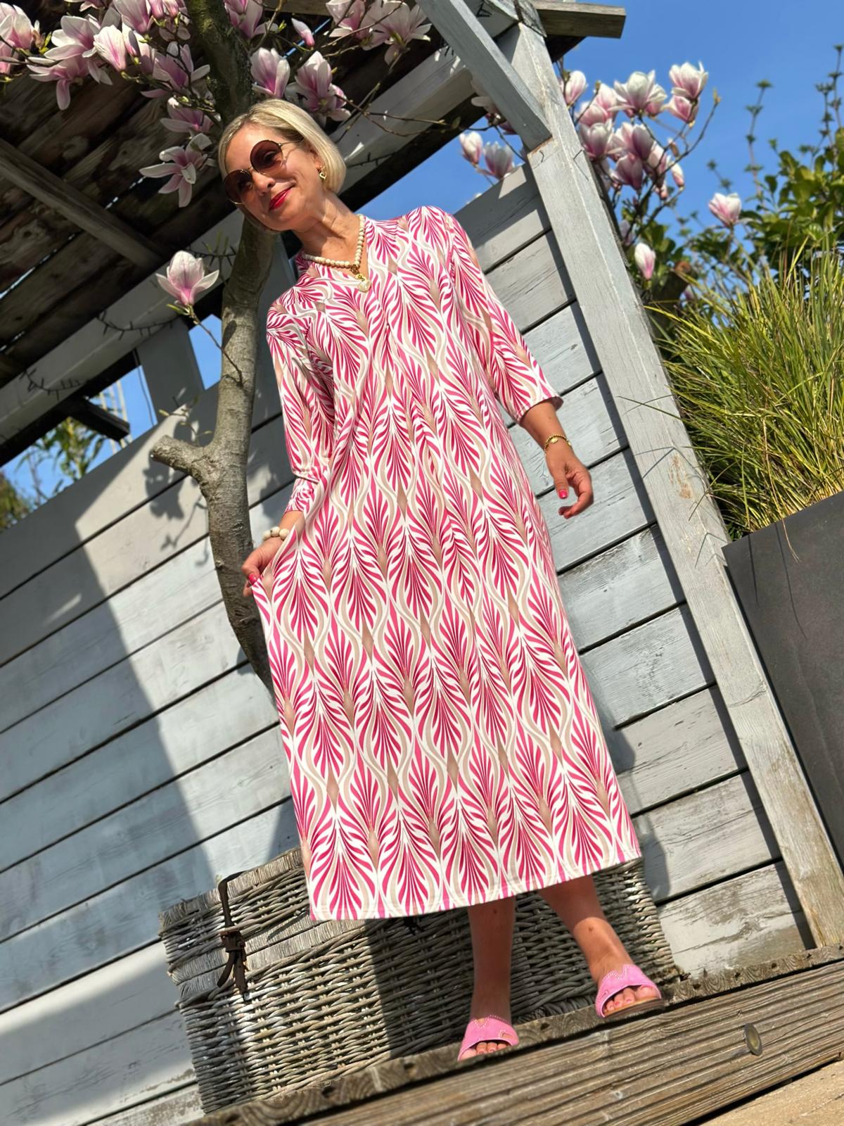 Pink Breeze Kleid – Summer Wave Dream