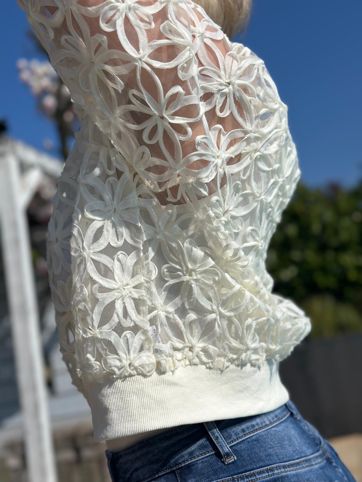 Jacke „Cremé Lace Bloom“