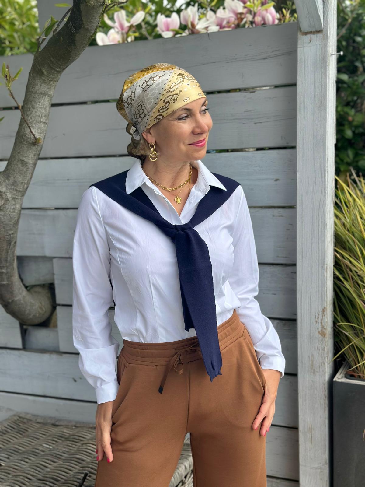 Shoulder Chic – Feinstrick Navy Blue