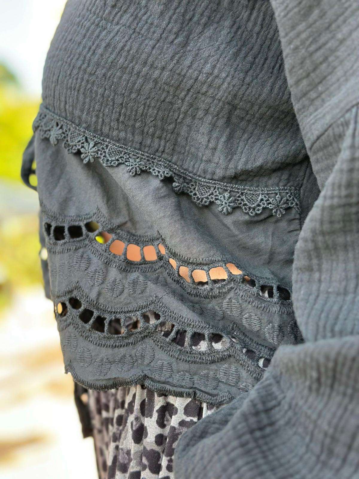 Bluse "Bella Bianca" in Schwarz