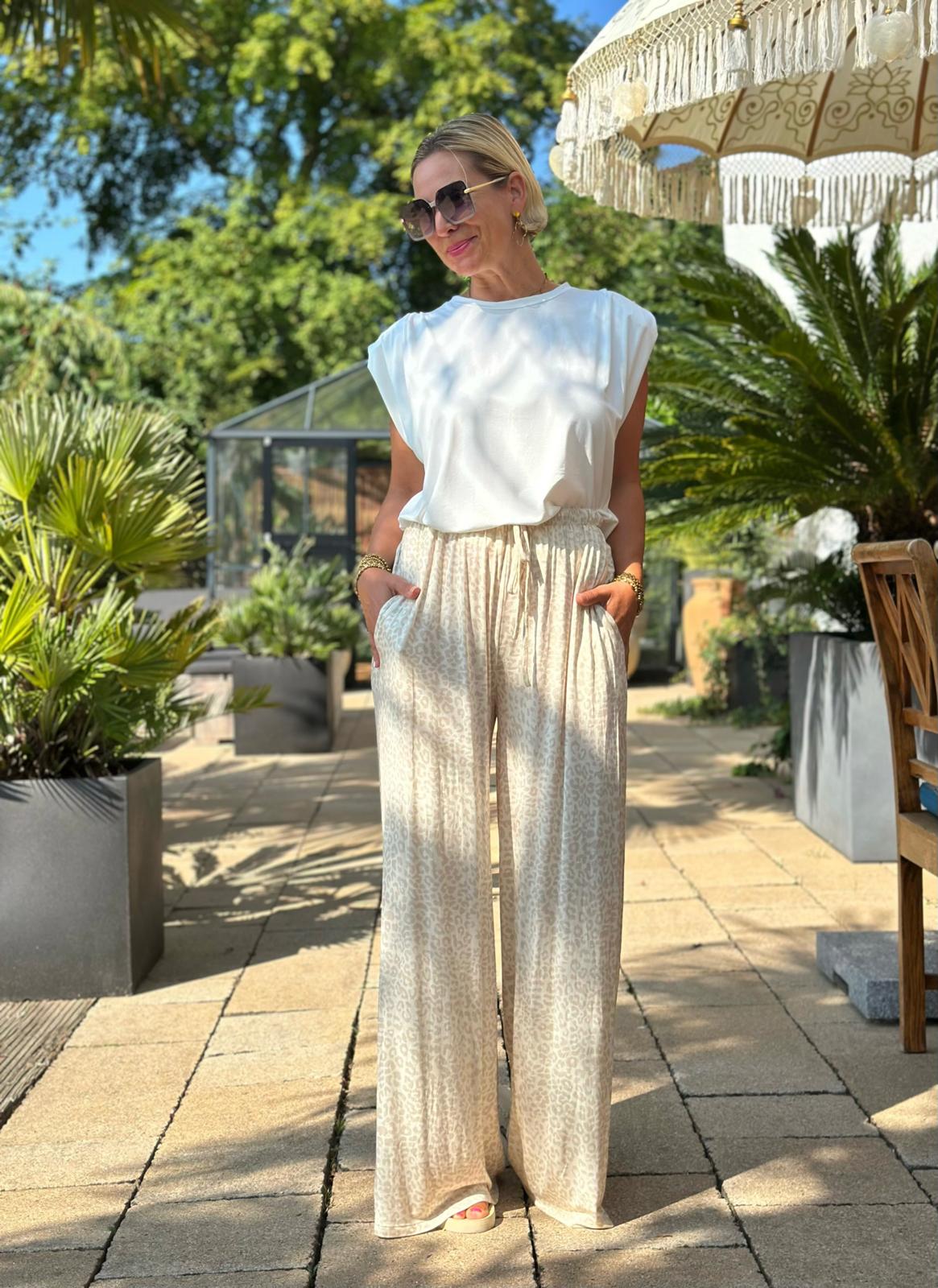 Paloma Leo Hose