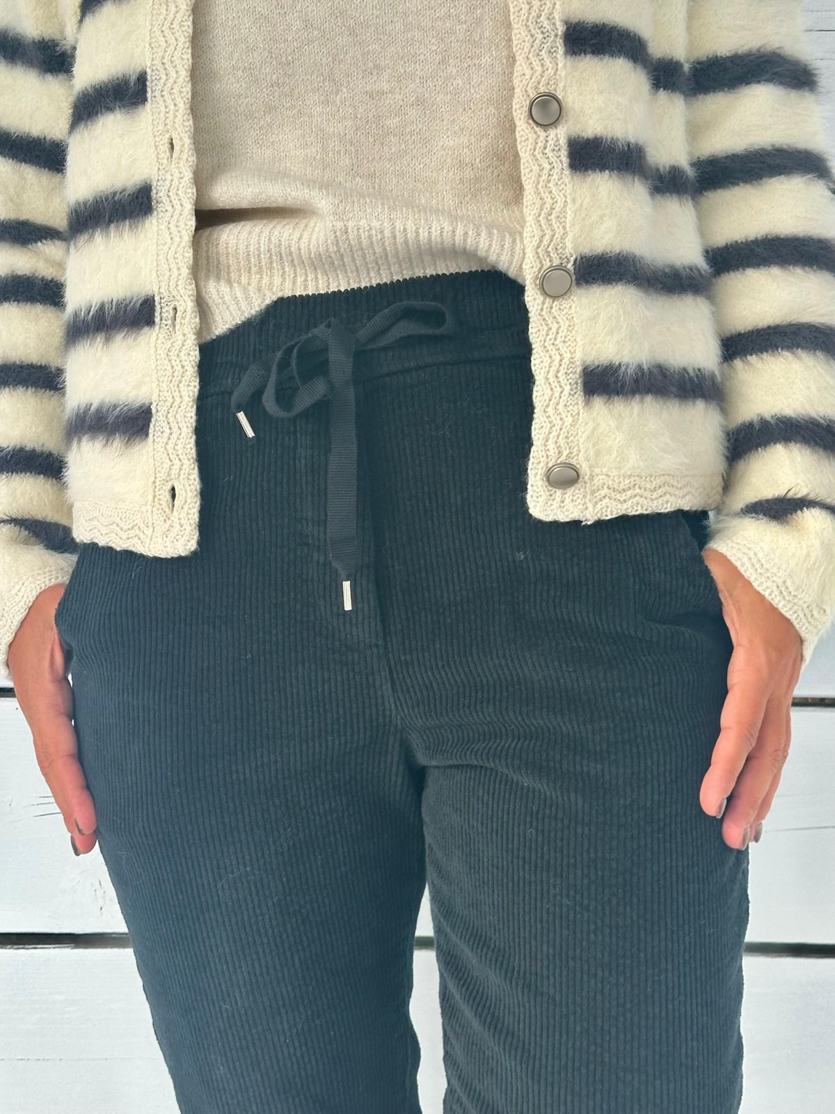 Cordhose „Cozy Cord“ – Schwarz