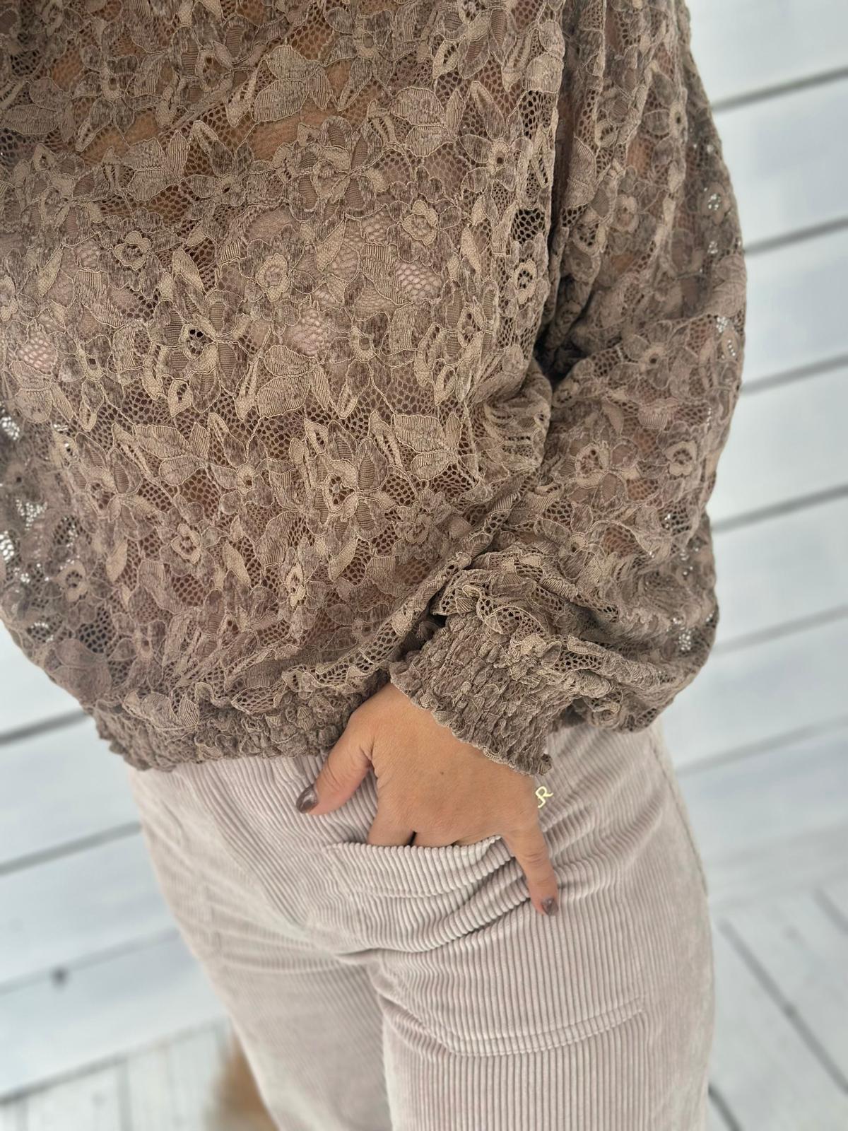 Spitzenbluse „Romantic Lace“ – Taupe