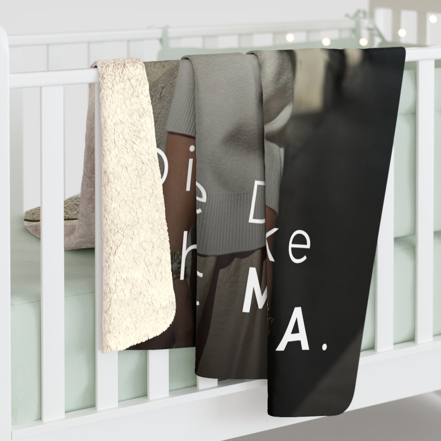 KIRSTEN PERSÖNLICH Decke "MAMA.", lade Dein Bild hoch!