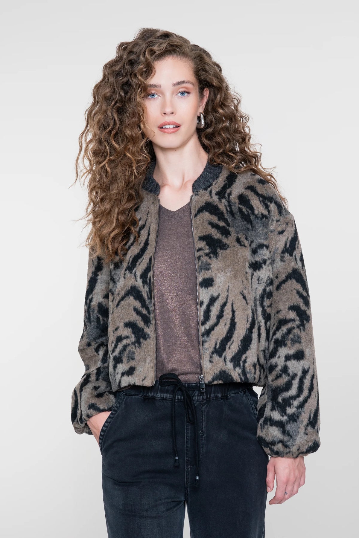 Wild Chic Bomberjacke - Braun