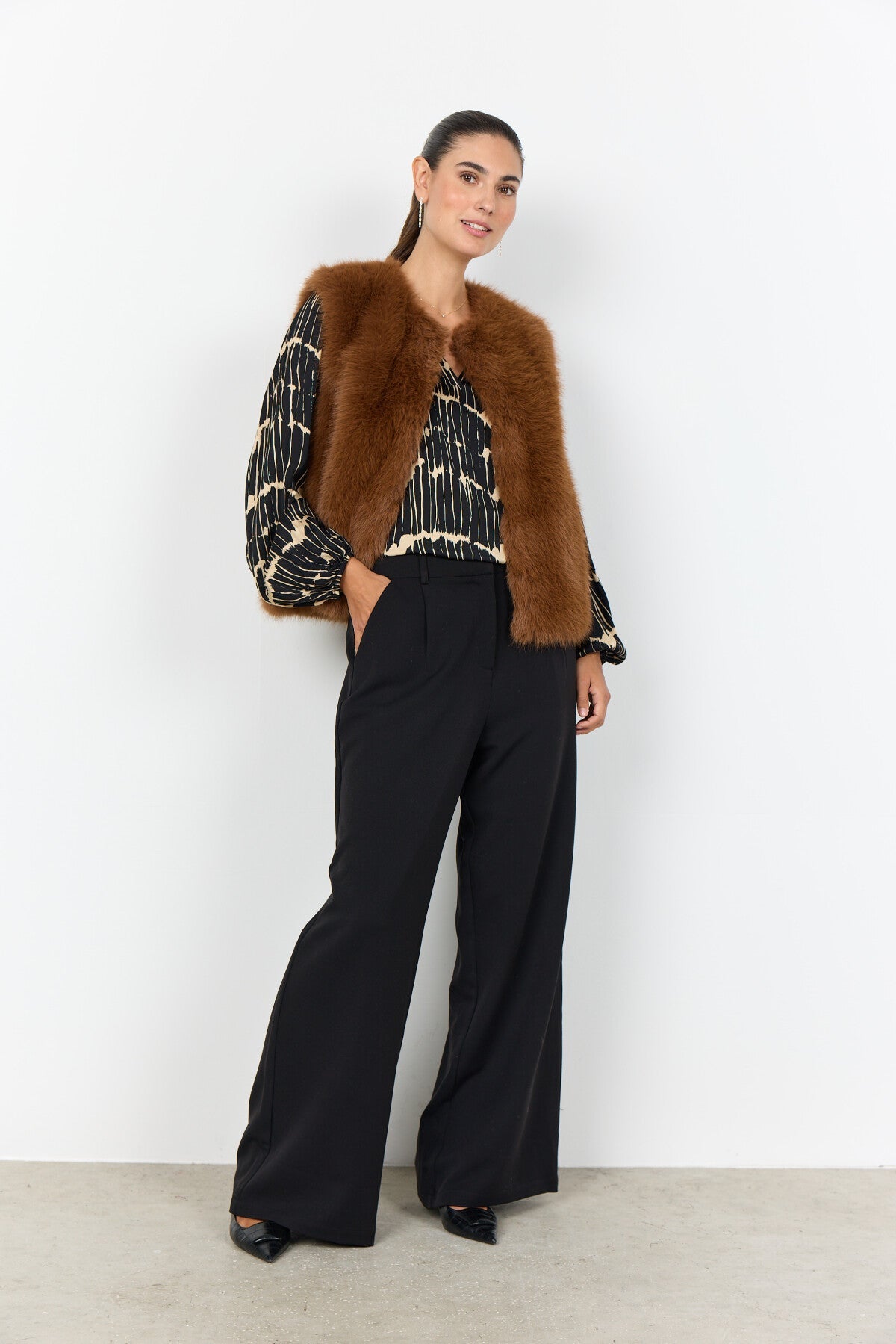 SC-NAIDA 3 WESTE BRAUN