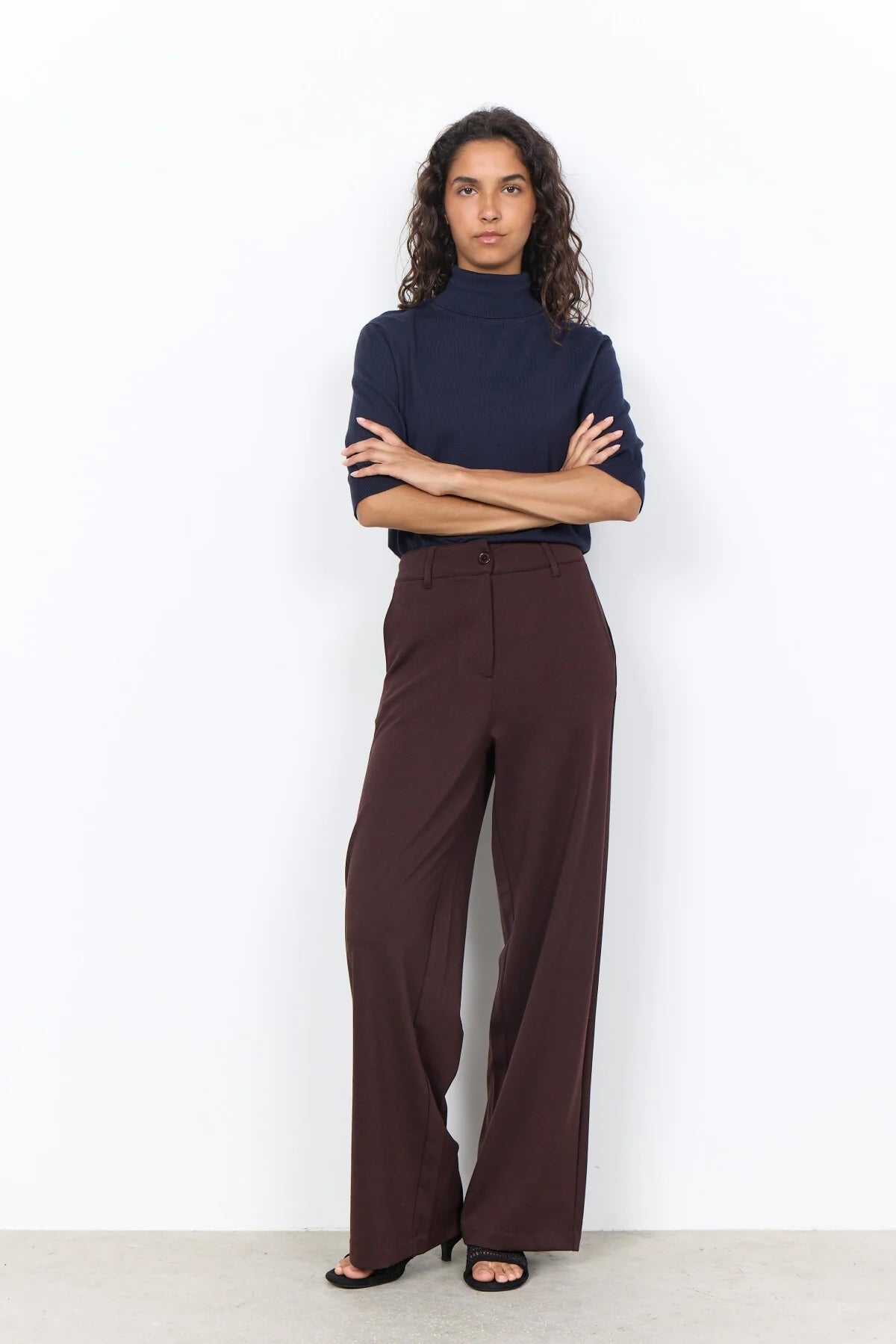 SC-DANIELA 9 HOSE DUNKLE PFLAUME
