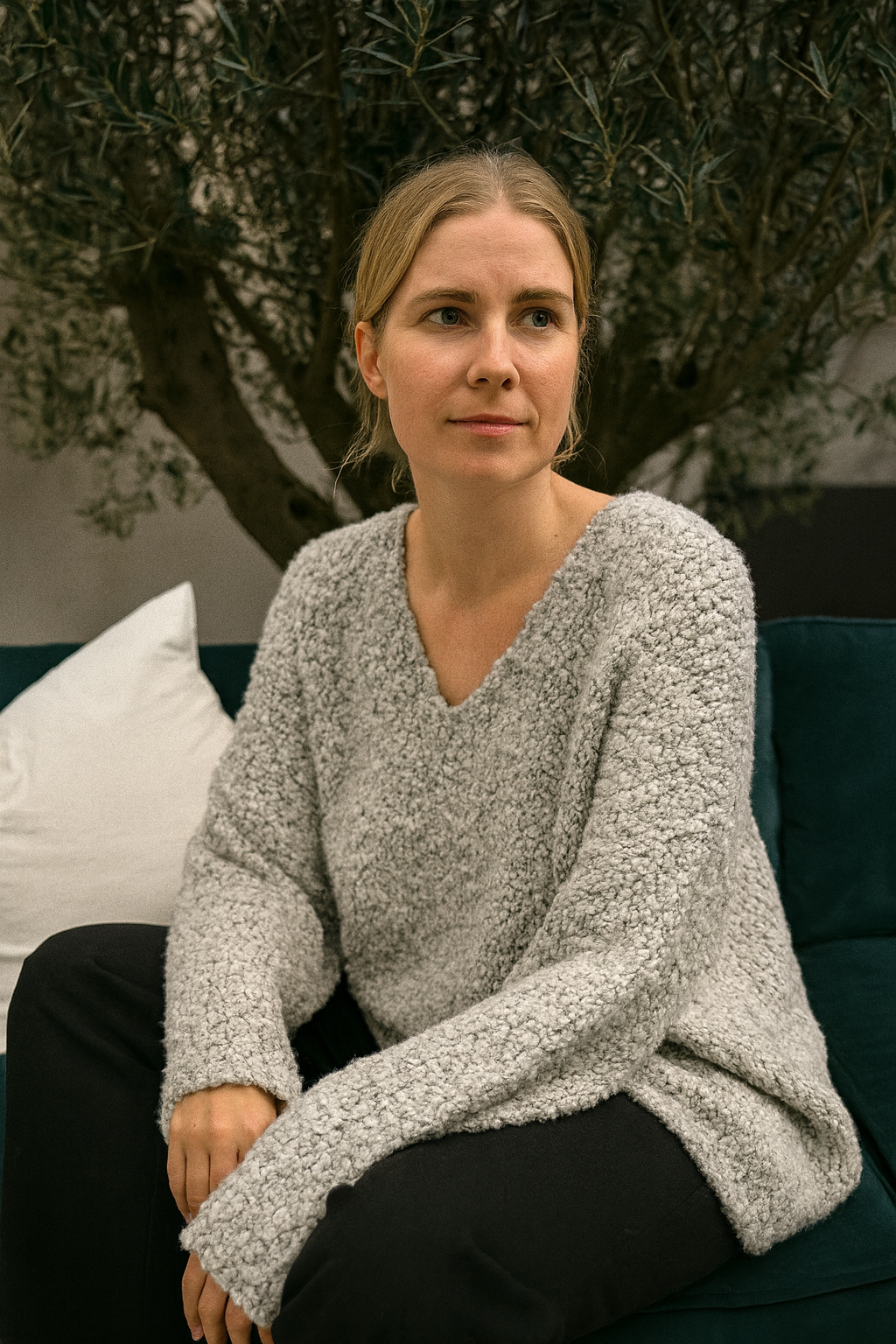 Süßer Onesize Grobstrick Pullover in Hellgrau