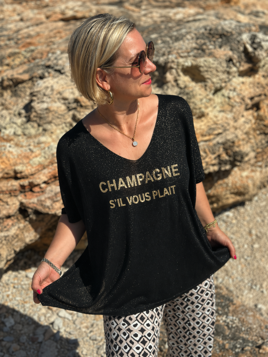 Shirt „Champagne S’il Vous Plaît“ – Edler Glitzer Look in Schwarz