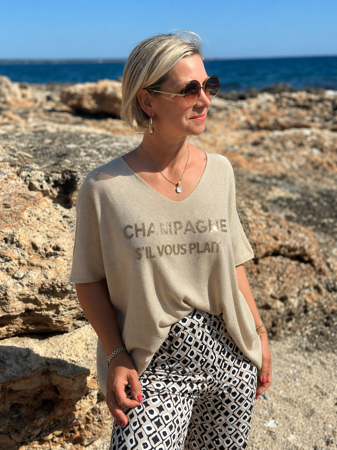Shirt „Champagne S’il Vous Plaît“ – Edler Glitzer Look in Cremé