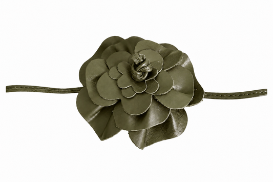 Rosalie Gürtelblüte in Oliv
