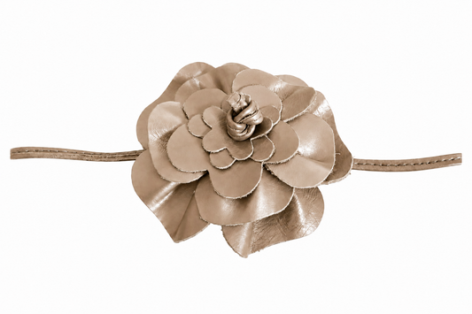 Rosalie Gürtelblüte in Gold