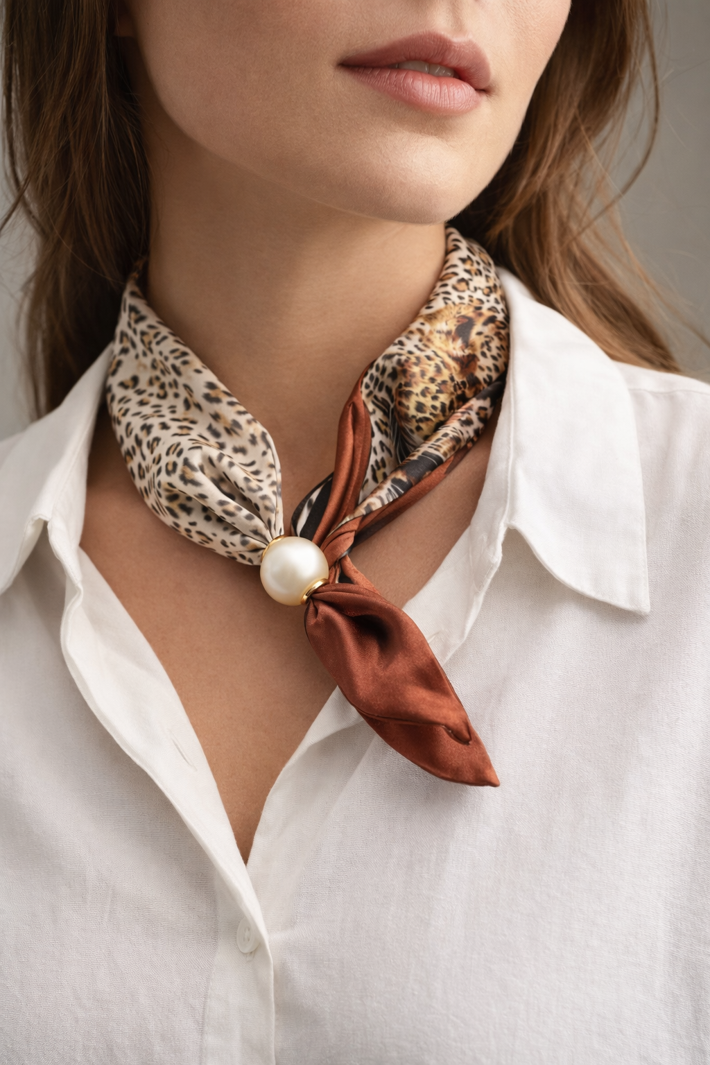 Leo Pearl Halstuch – Eleganter Statement Look