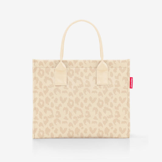 daily shopper Leo Vanille