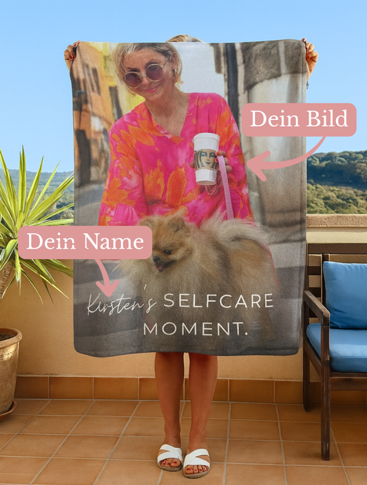 KIRSTEN PERSÖNLICH Decke "Selfcare Moment", lade Dein Bild und Deinen Namen hoch!