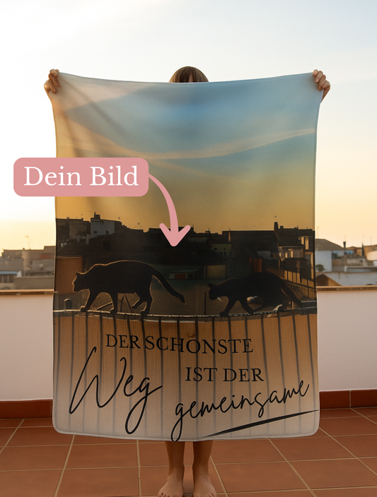 KIRSTEN PERSÖNLICH Decke "Der gemeinsame Weg", lade Dein Bild hoch!