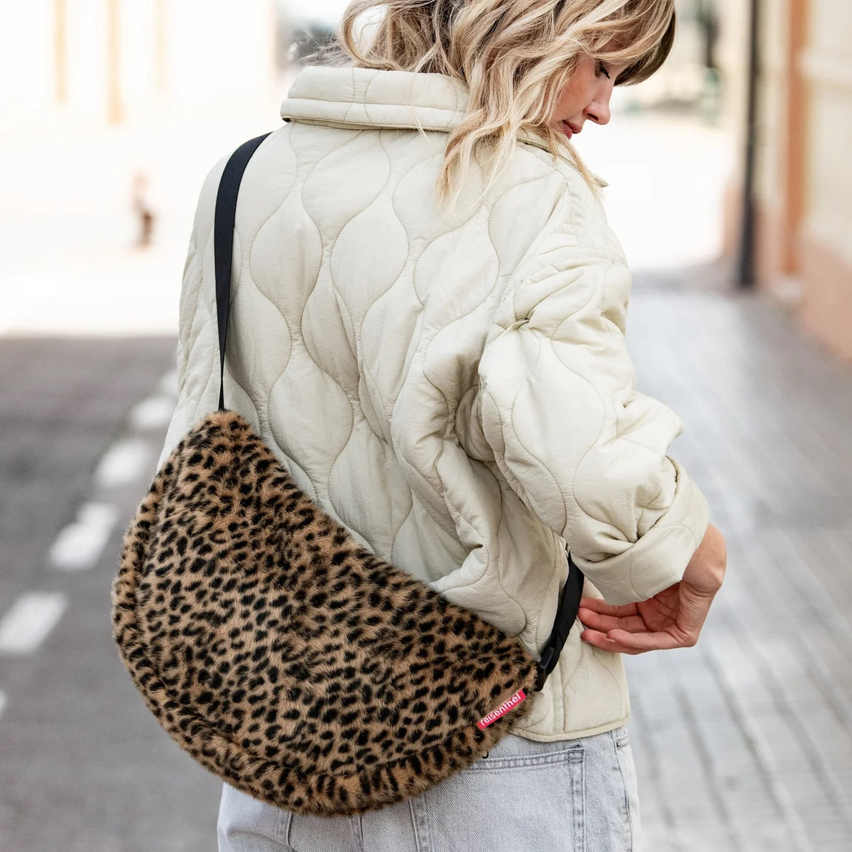 Moonbag S Leo Fake Fur