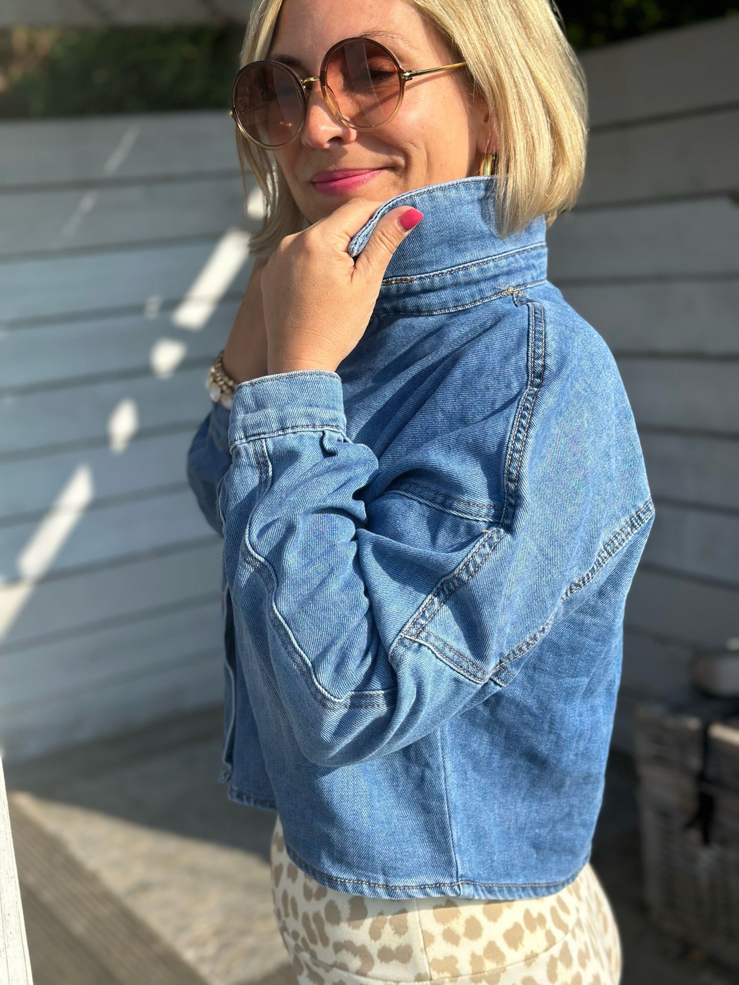 Jeansjacke „Soft Denim Chic“ – Cropped Style