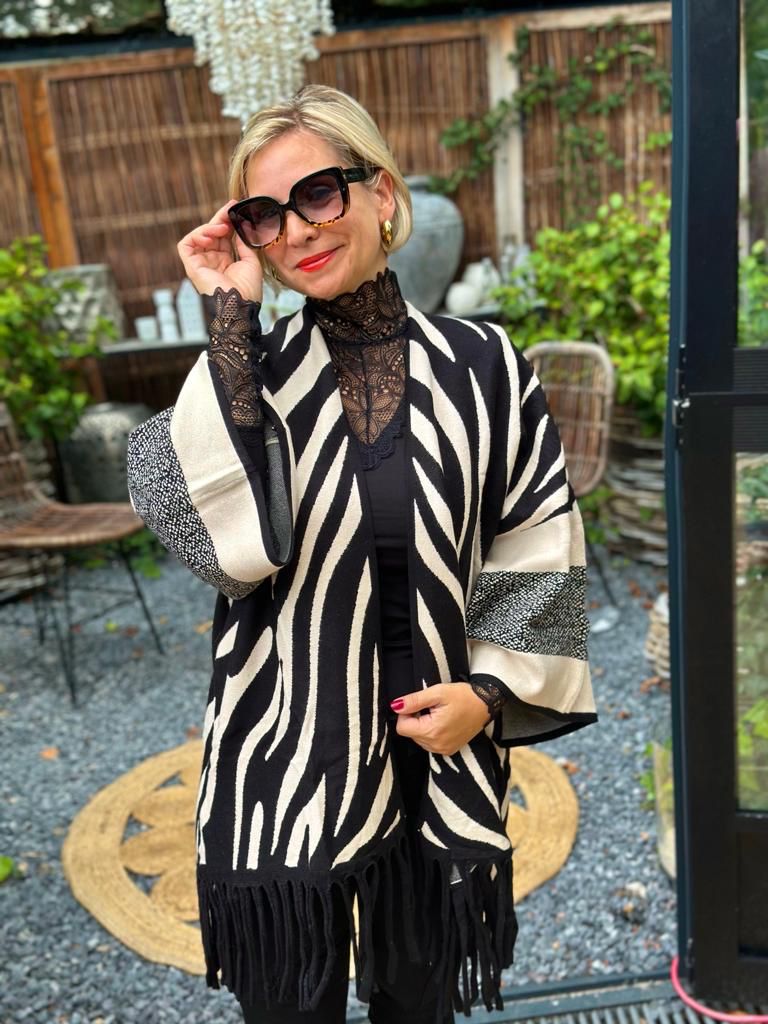 Onesize Fransen-Strickjacke "ZEBRA"