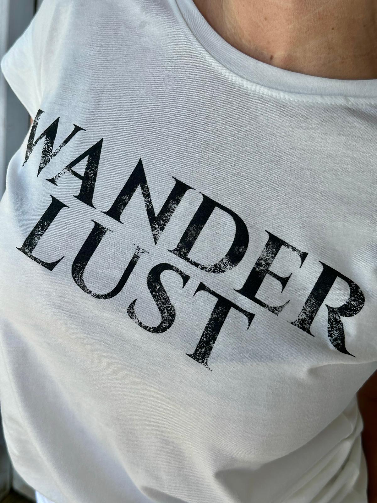 Zuckersüßes T-Shirt mit "Wanderlust" Schriftzug in Creméwhite