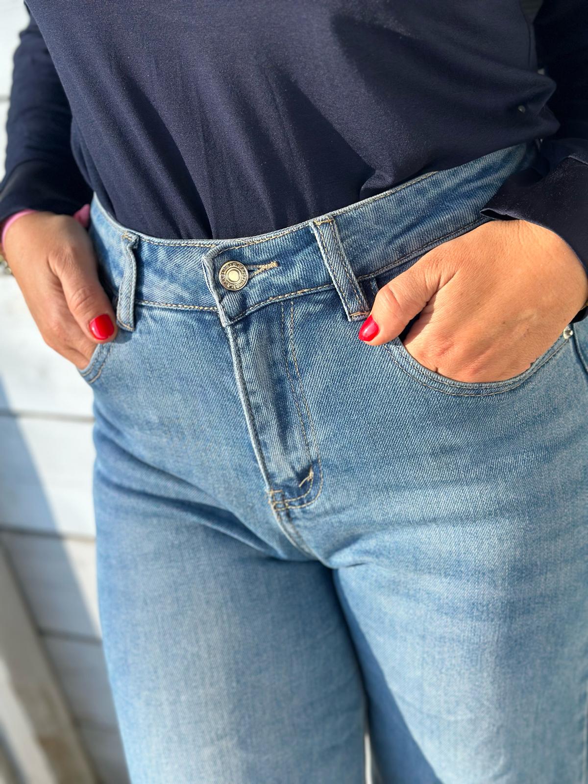 Stylische Washed Jeans mit Schlag