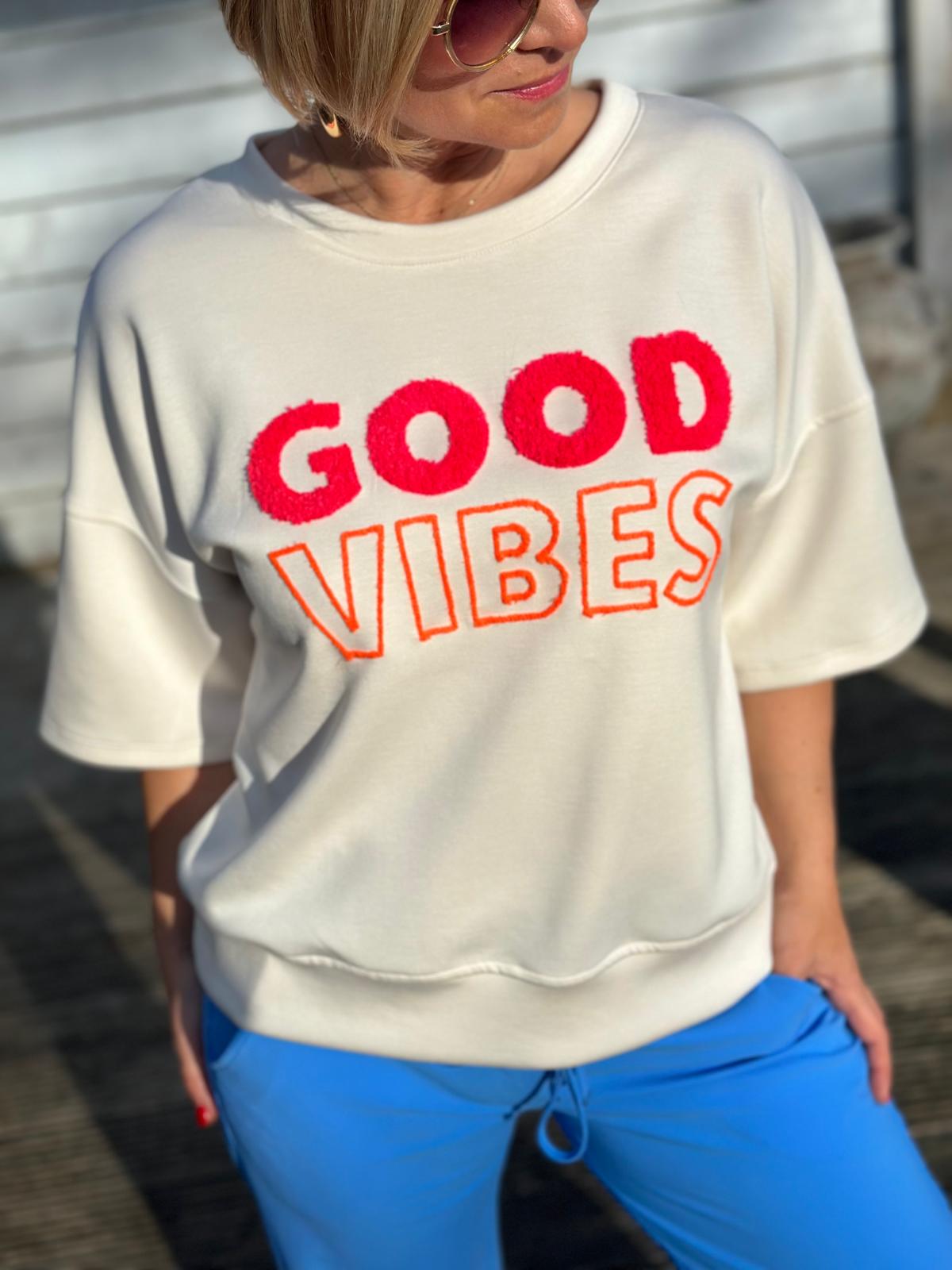 "GOOD VIBES" Kurz-Arm Sweatshirt in Cremé