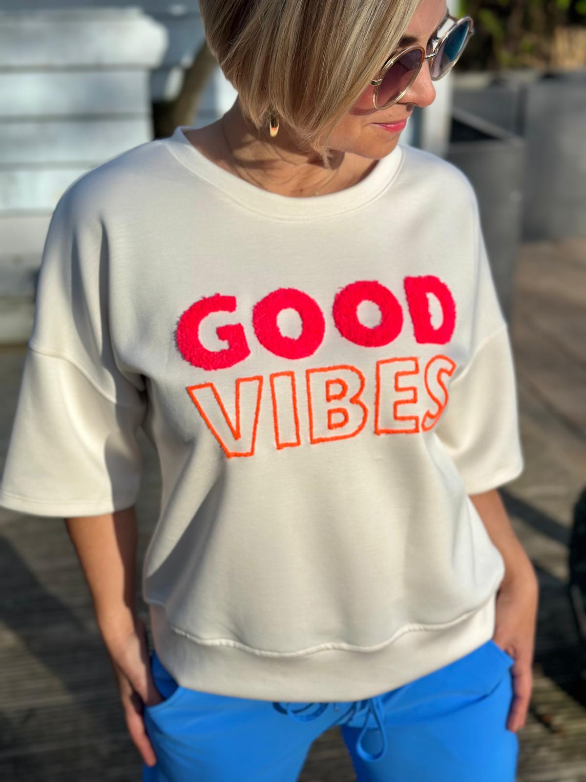 "GOOD VIBES" Kurz-Arm Sweatshirt in Cremé