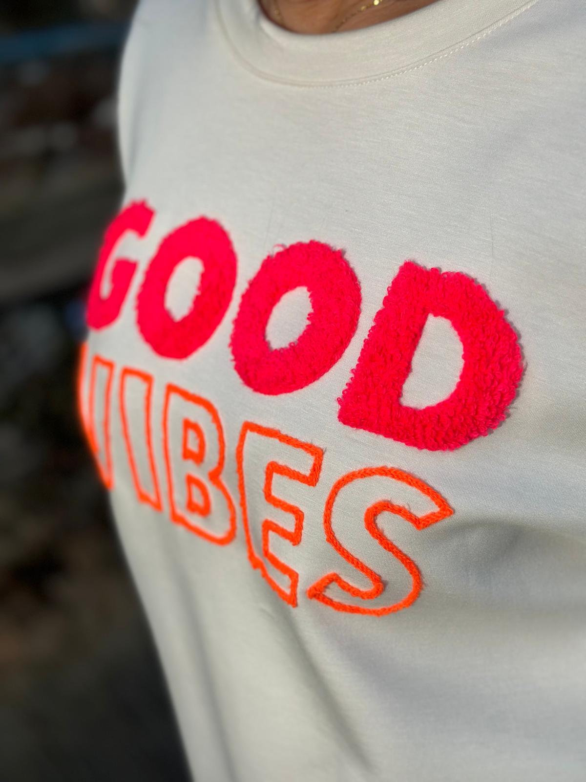 "GOOD VIBES" Kurz-Arm Sweatshirt in Cremé