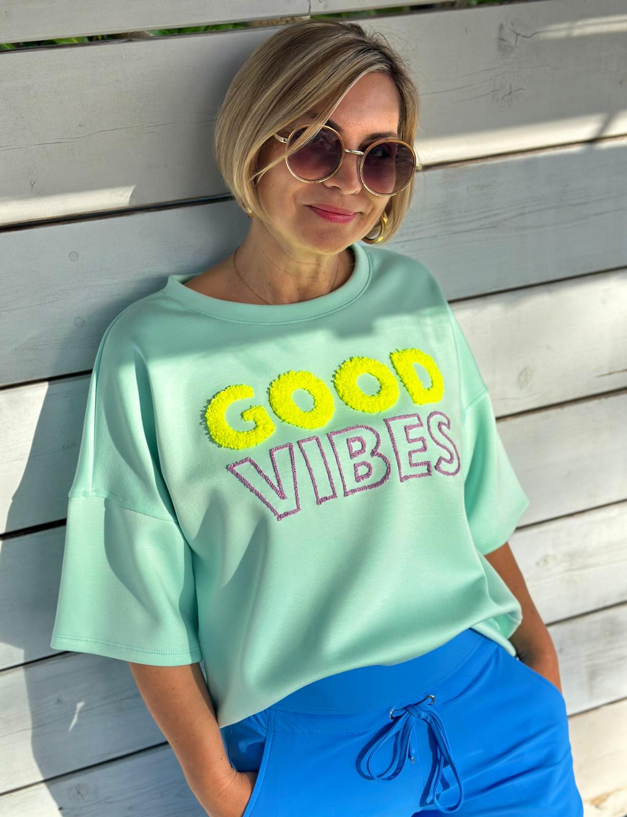 "GOOD VIBES" Kurz-Arm Sweatshirt in Mint