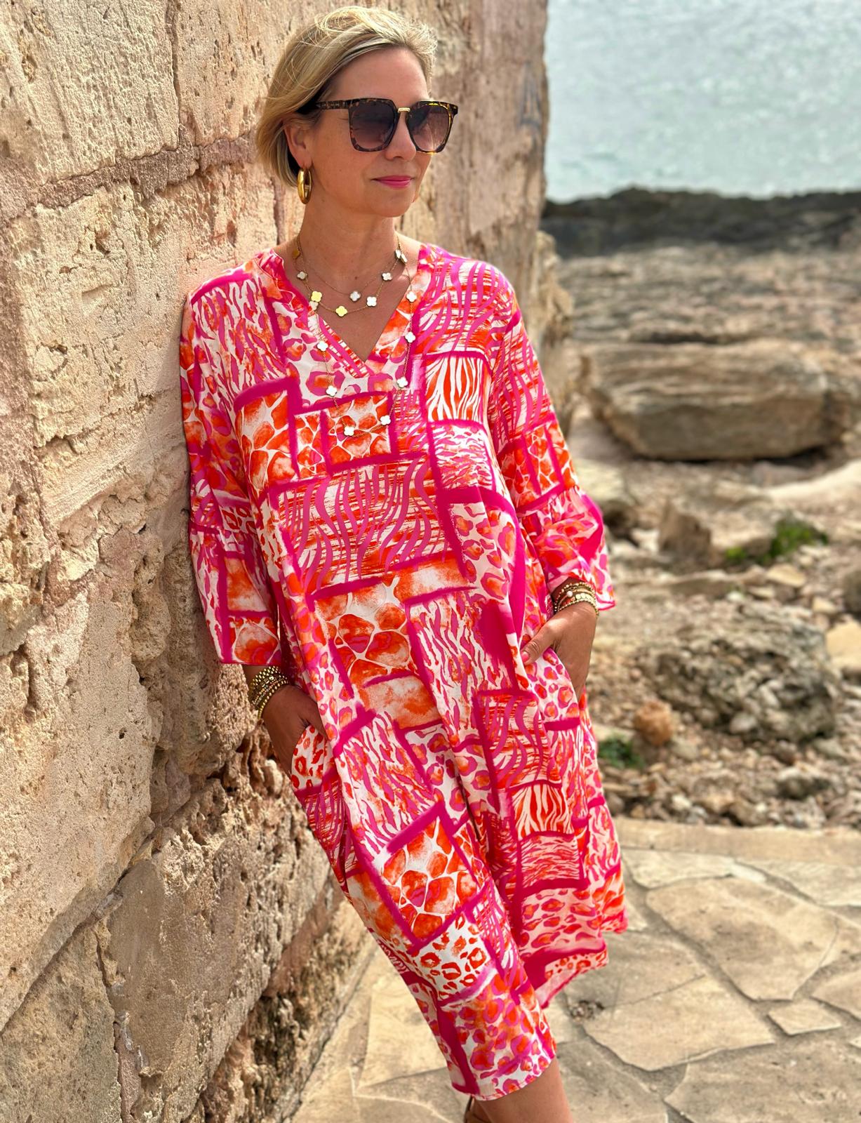 LOVELY LEO Kleid in PINK/ORANGE