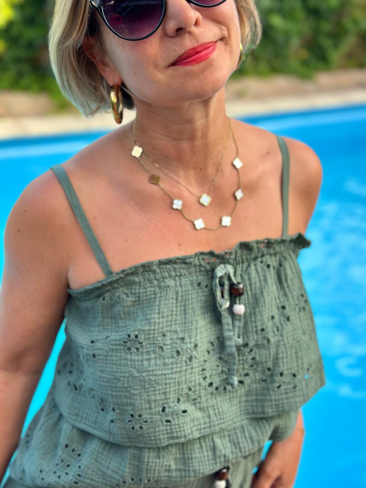 Sommerliches MUSSELIN TOP "FLORENCE" in Oliv