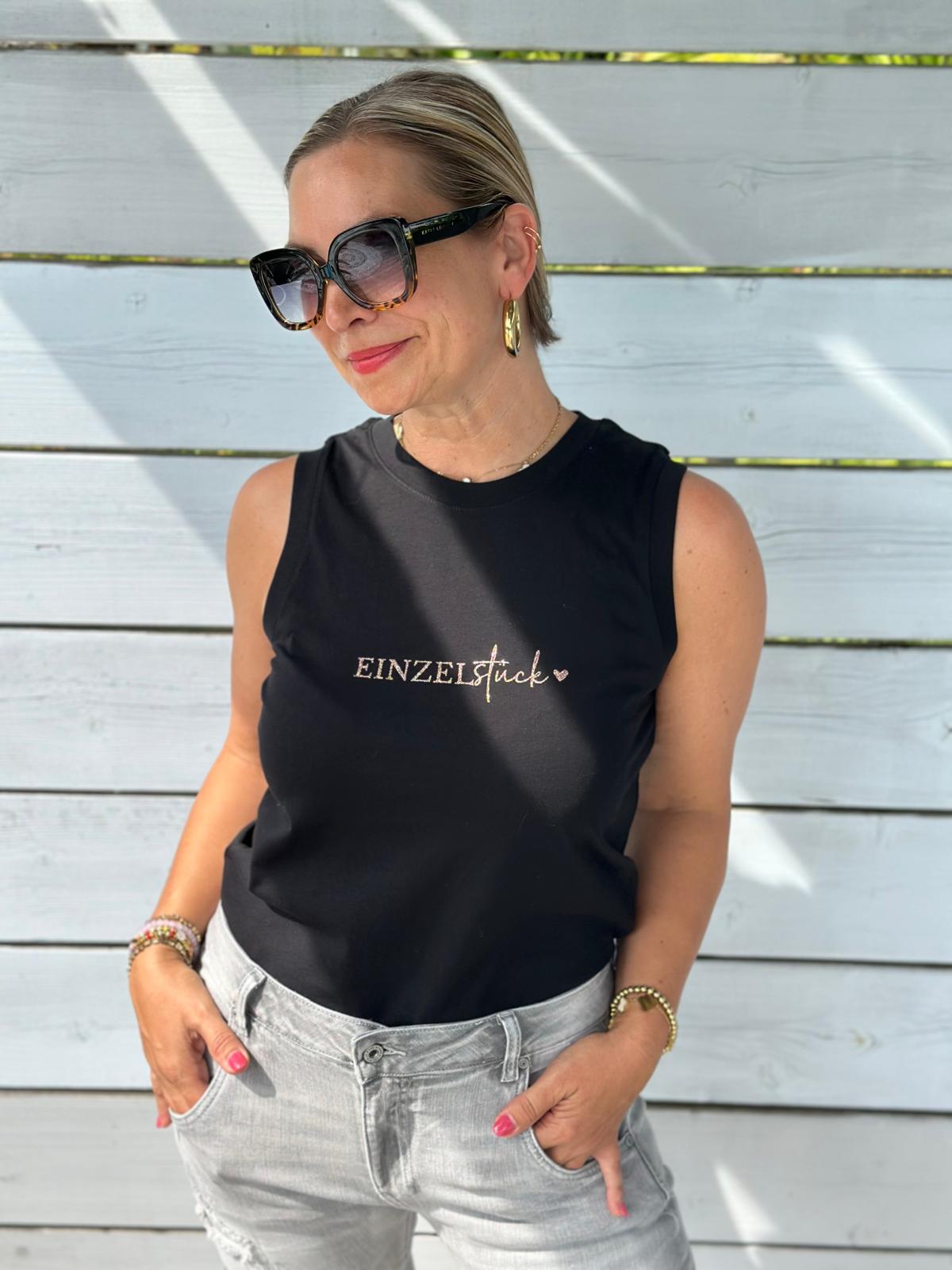 BE FAMOUS Shirt "Einzelstück" Schwarz/Glitzer