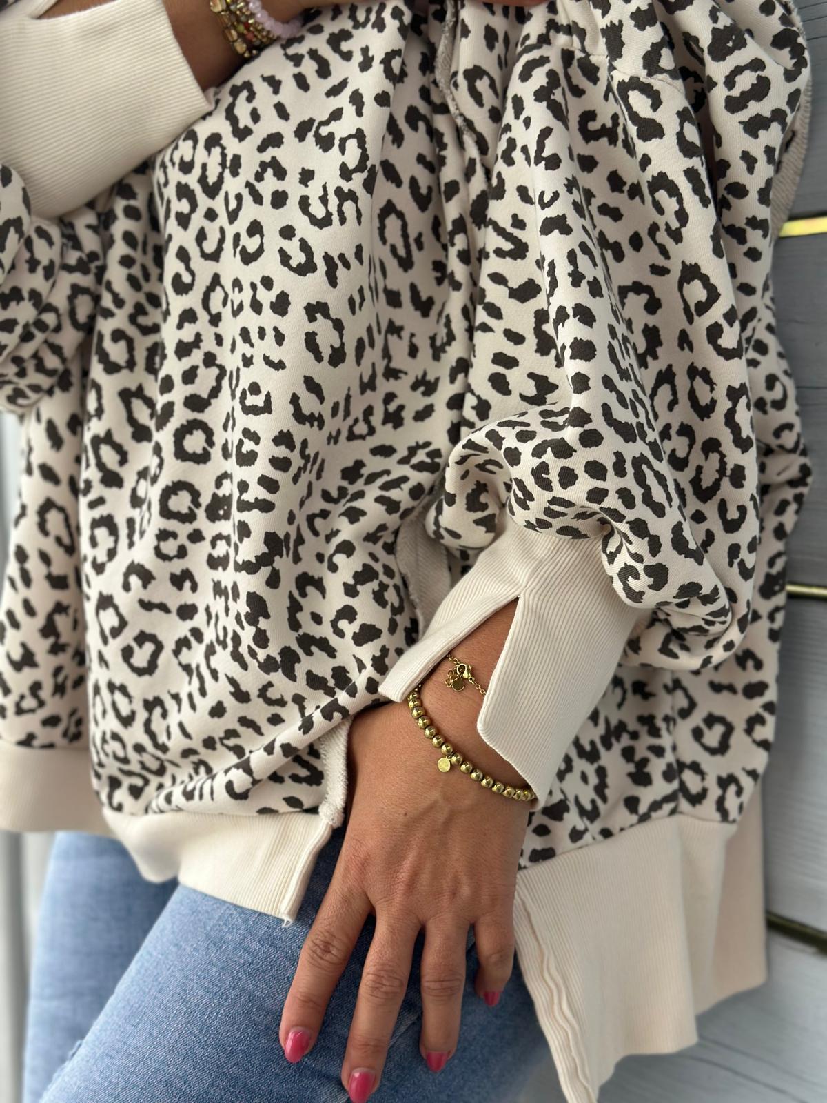 Süßes Kuschel Sweatshirt in LEO Muster