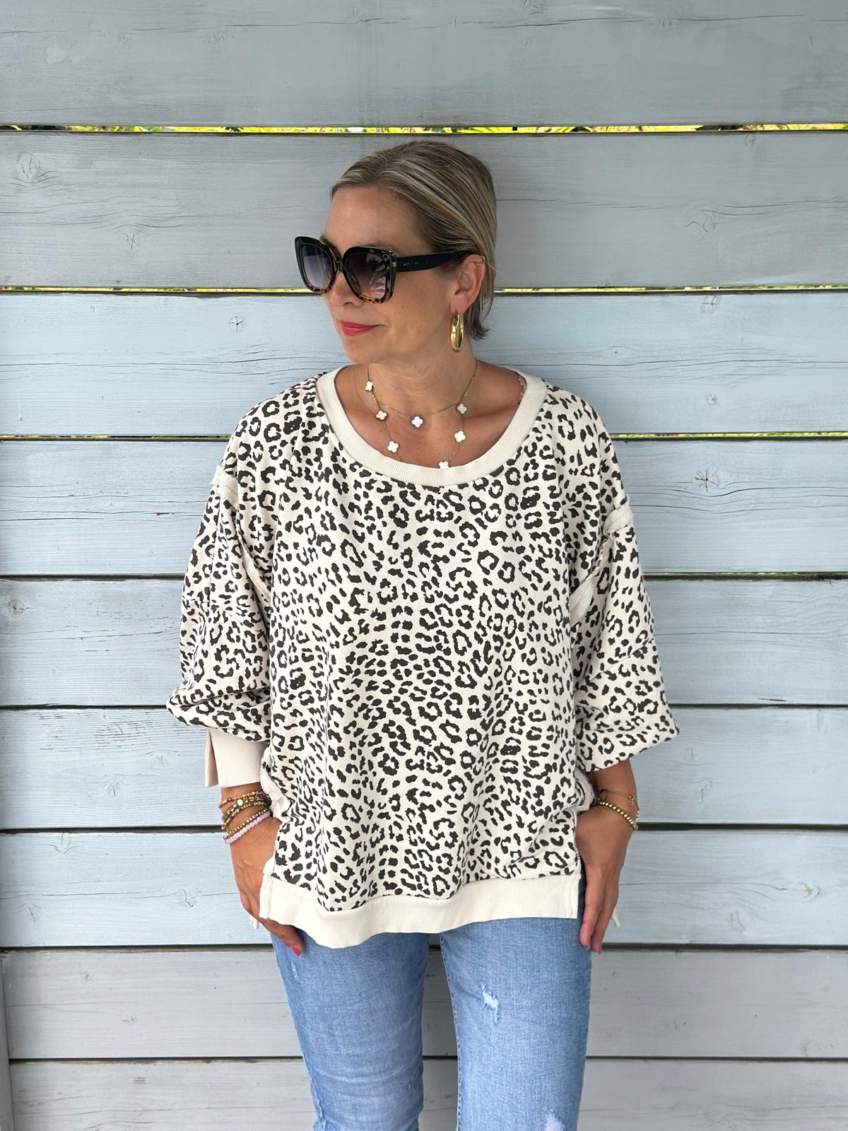 Süßes Kuschel Sweatshirt in LEO Muster