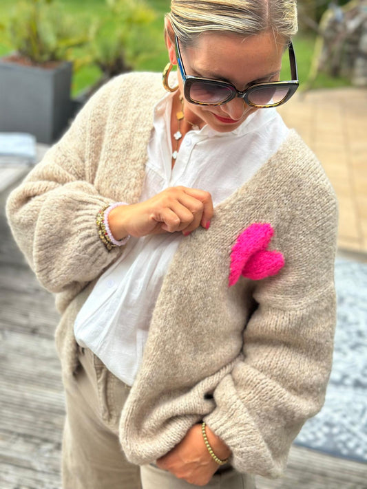 Süße Kuschelstrickjacke SMILE MORE in Camel/Pink