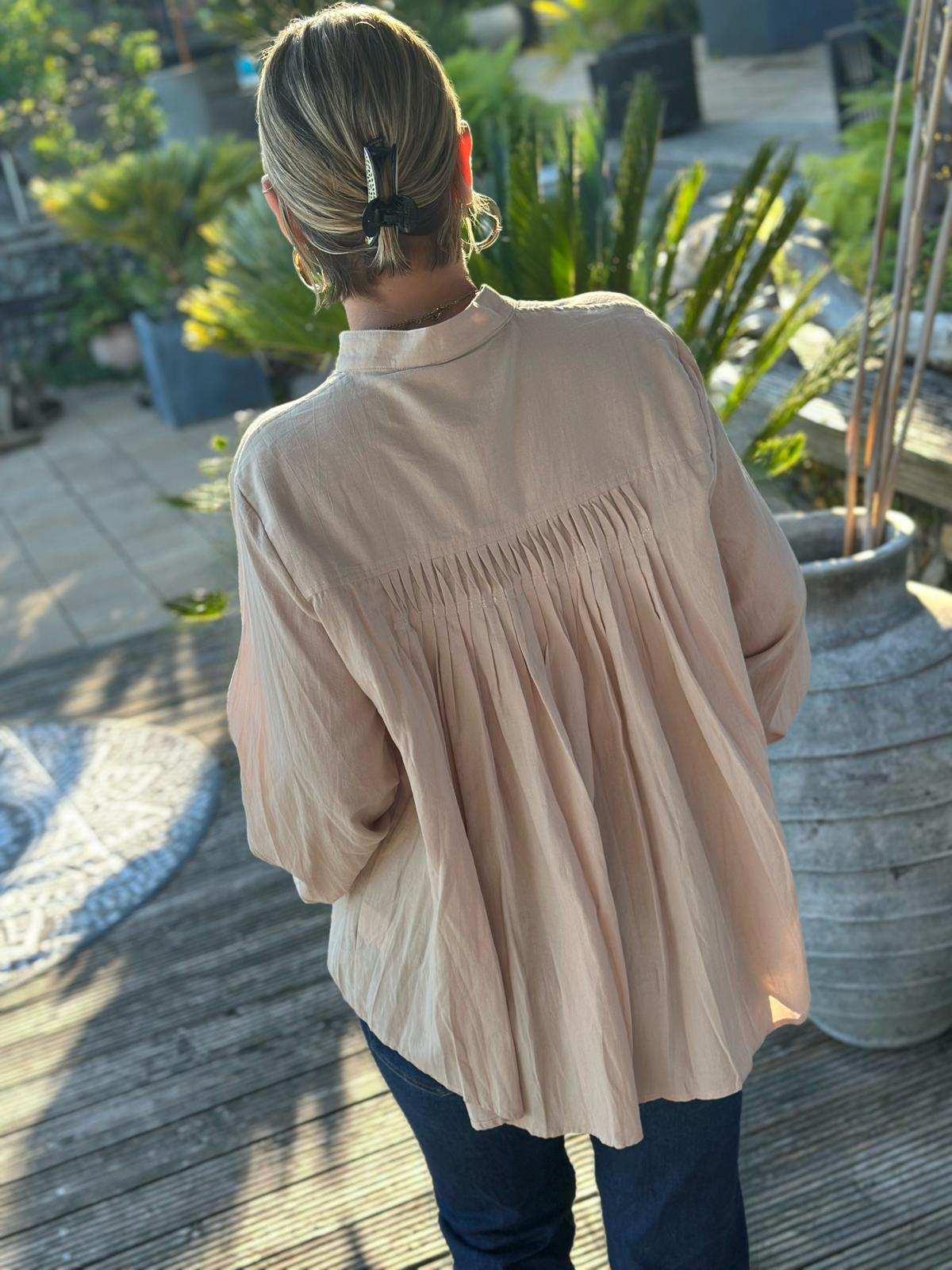 Geraffte Herbst-Bluse in Cremé