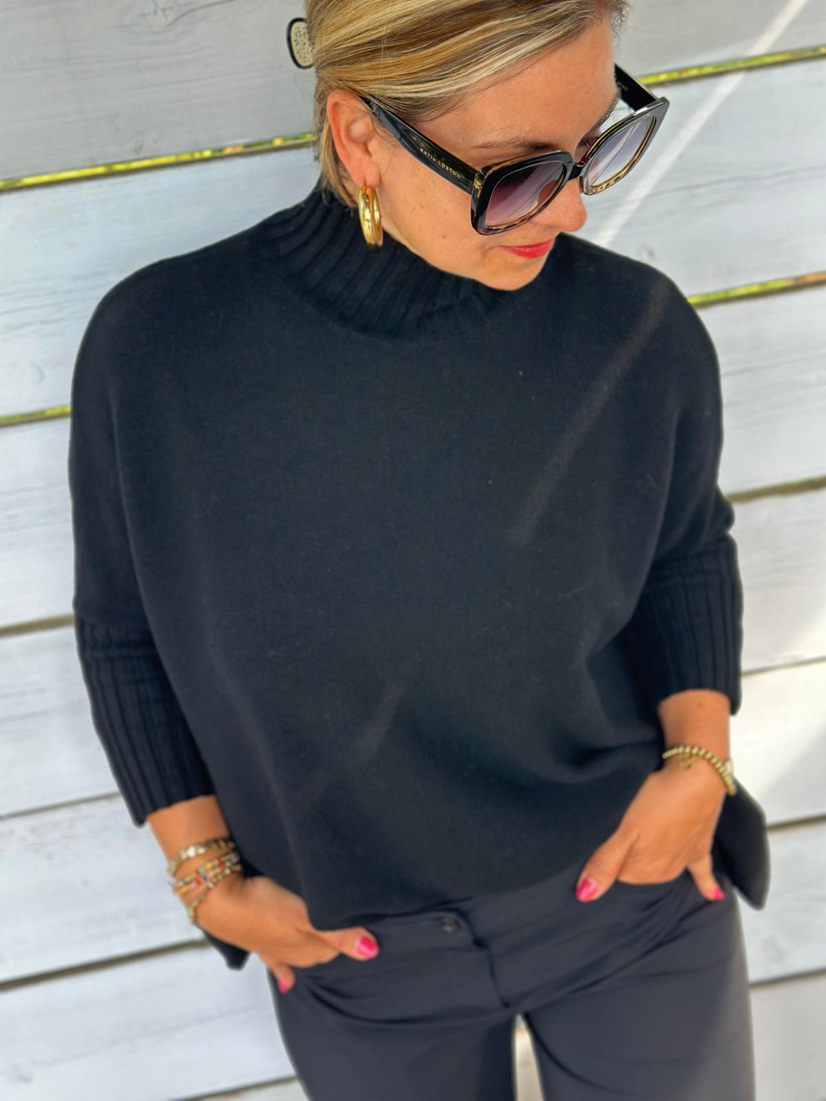 Süßer Rollkragen Pulli mit 3/4 Arm in Schwarz (lang)