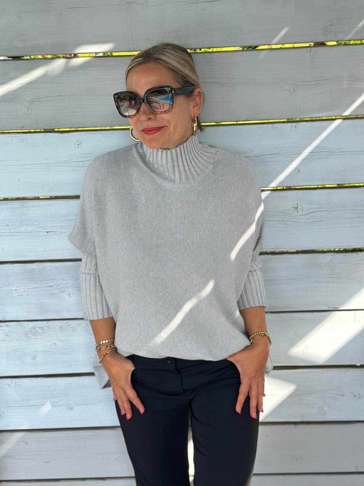 Süßer Rollkragen Pulli mit 3/4 Arm in Grau (lang)