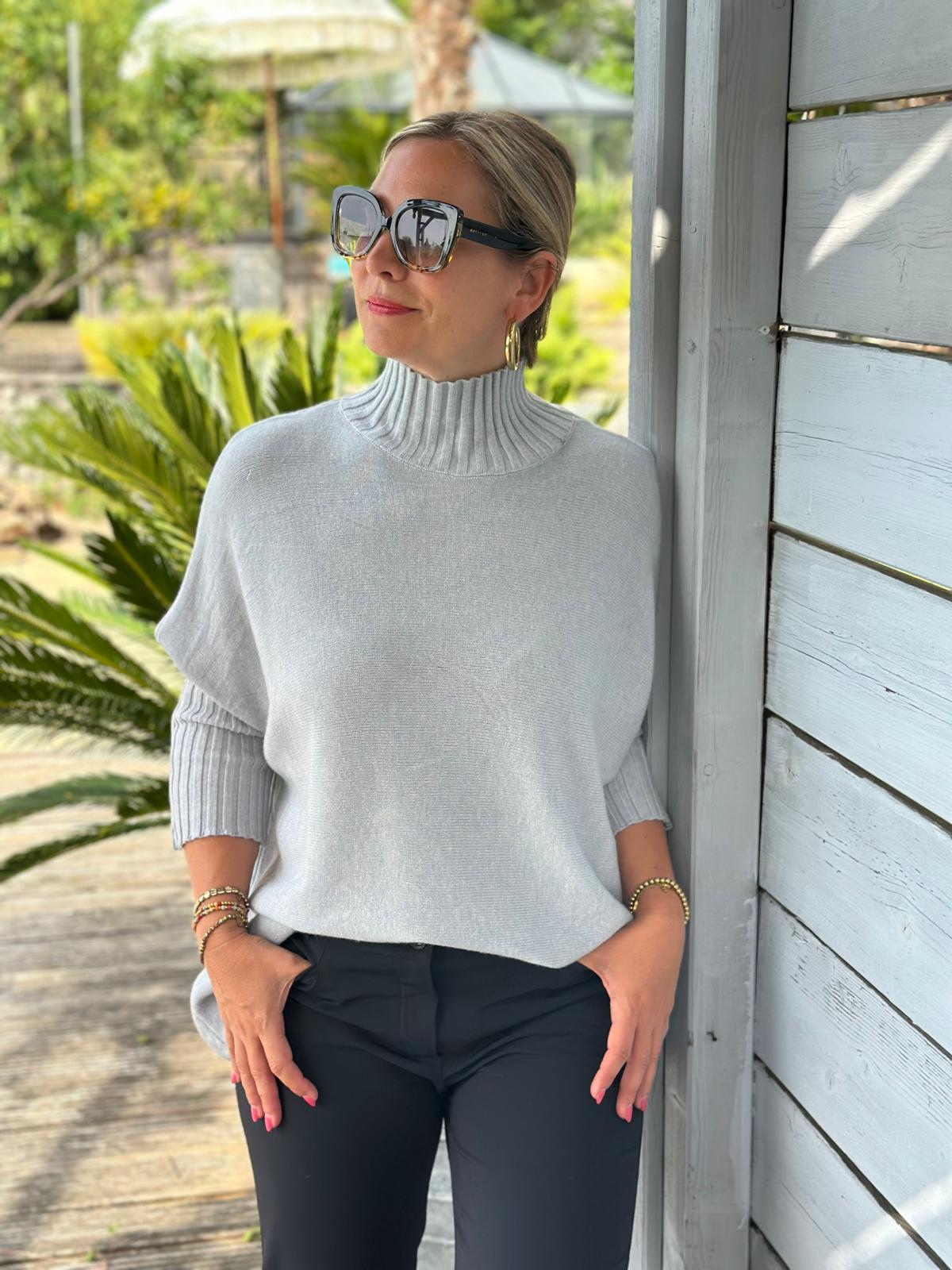 Süßer Rollkragen Pulli mit 3/4 Arm in Grau (lang)
