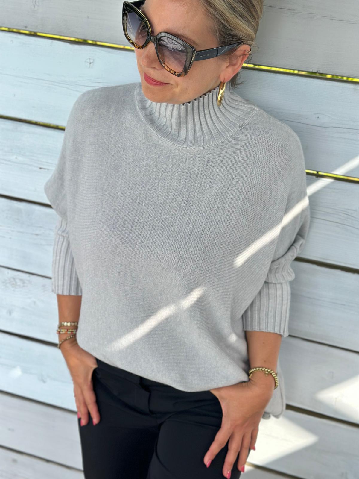 Süßer Rollkragen Pulli mit 3/4 Arm in Grau (lang)