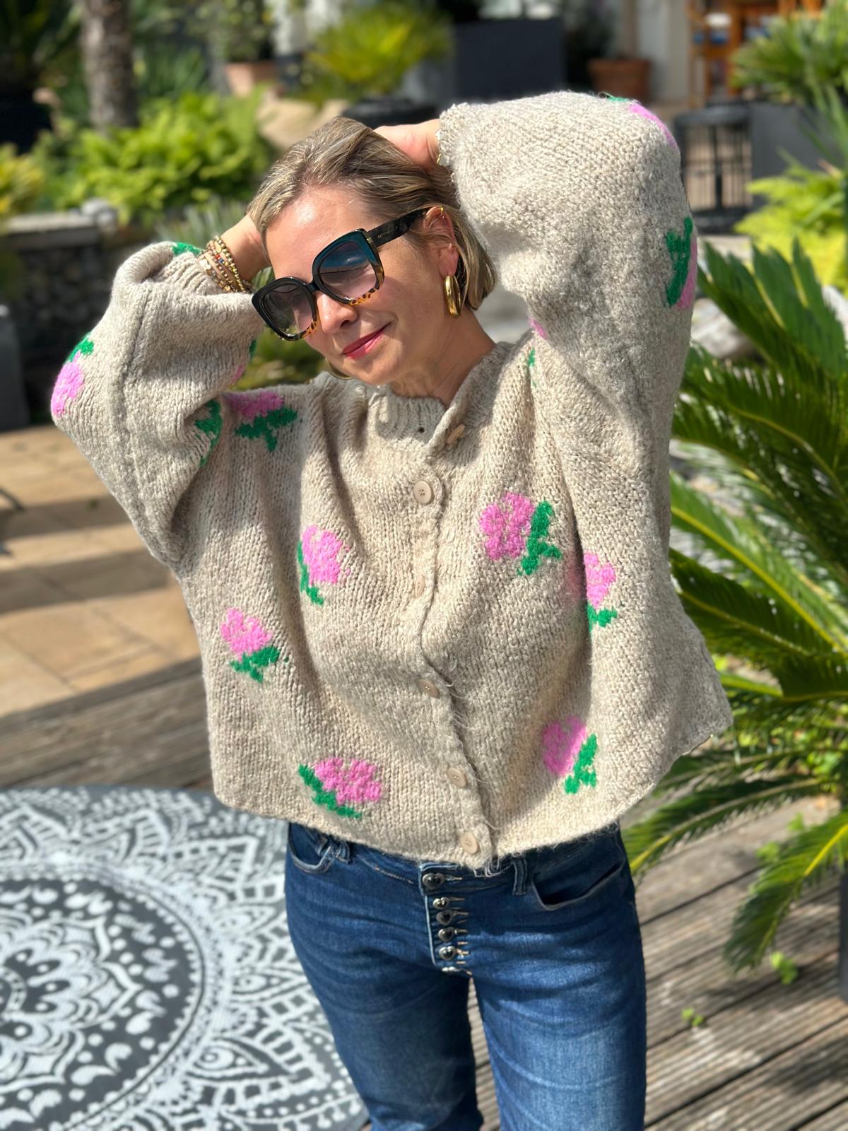 Kuschel Strickjacke ROSES in Beige