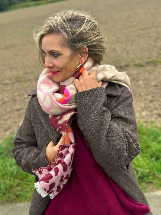 Zuckersüßer Herbstschal "WILD VIBES" Leo Pink