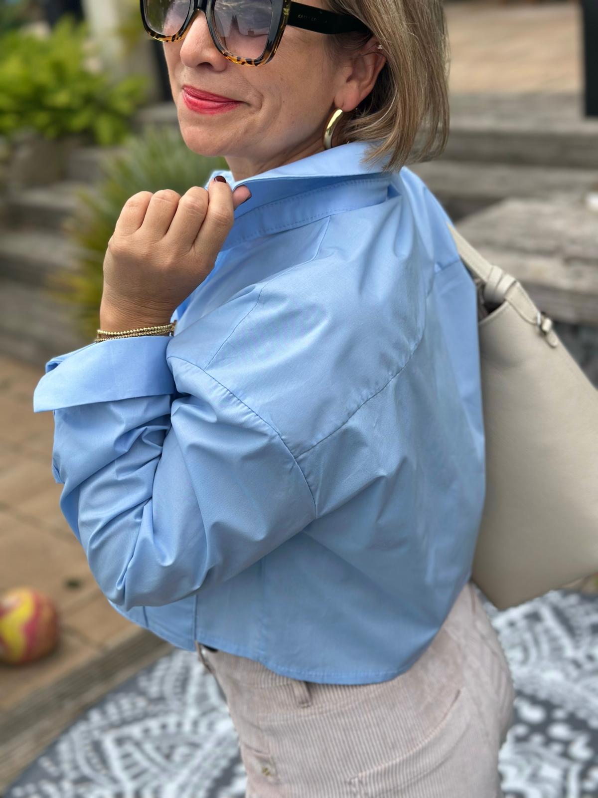 Cropped Bluse "MIRA" in Hellblau