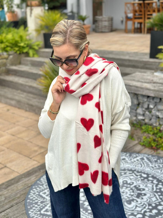 Stylischer Onesize Pulli mit Schlitz an der Seite in Cremé