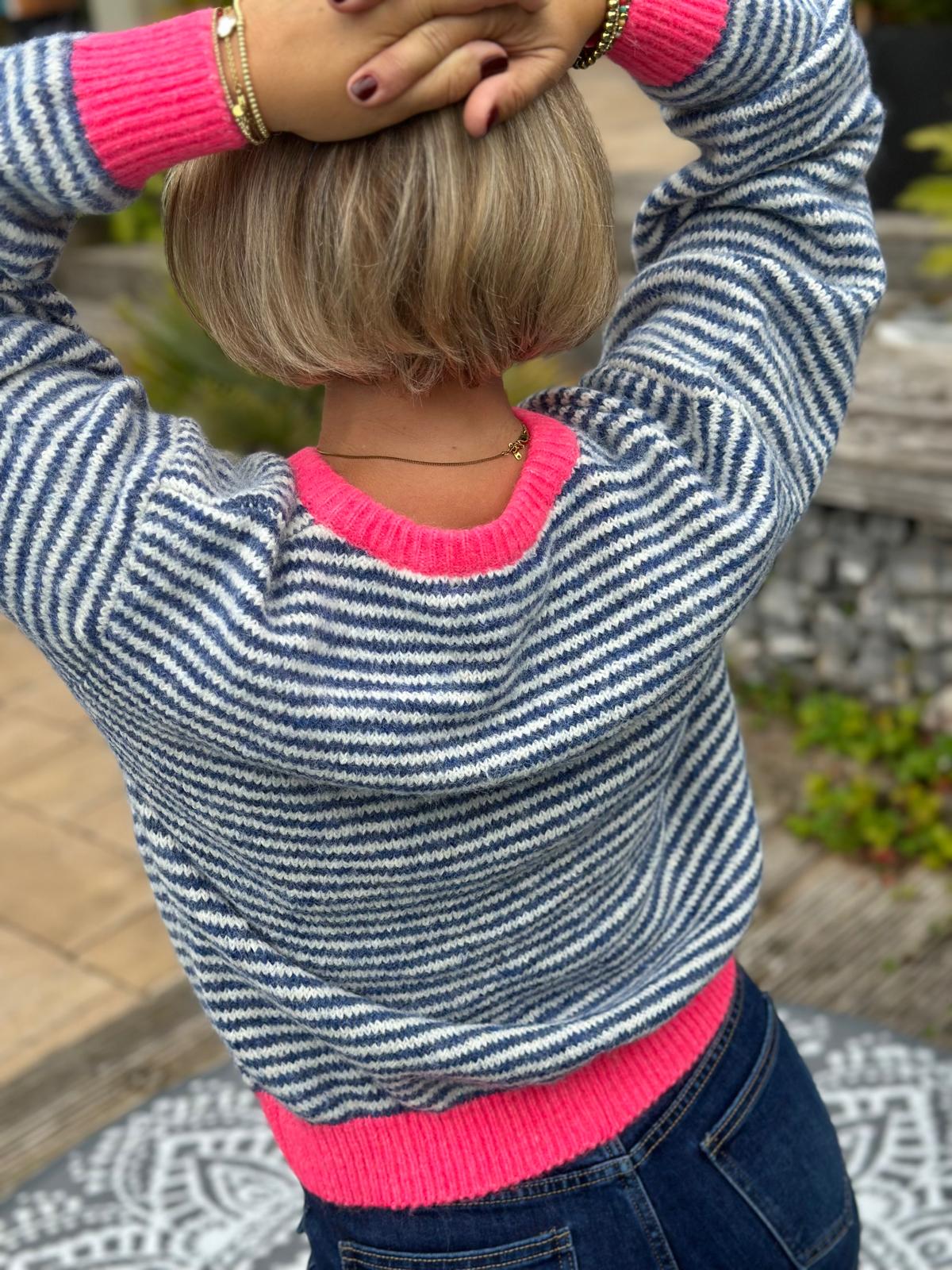 Süße Herbststrickjacke in Blau/Weiss STRIPES