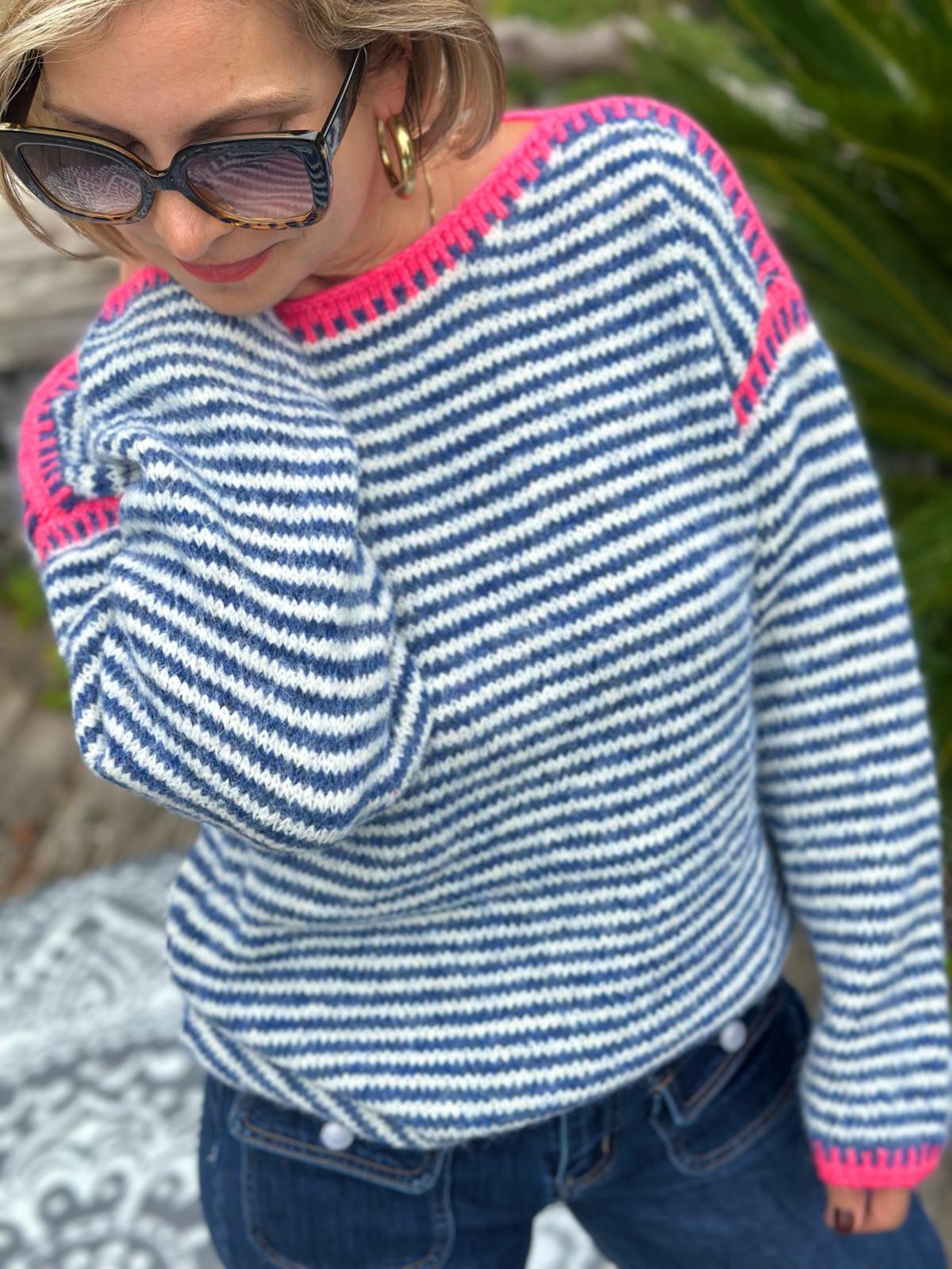 Süßer Herbst-Pulli in Blau/Weiss STRIPES