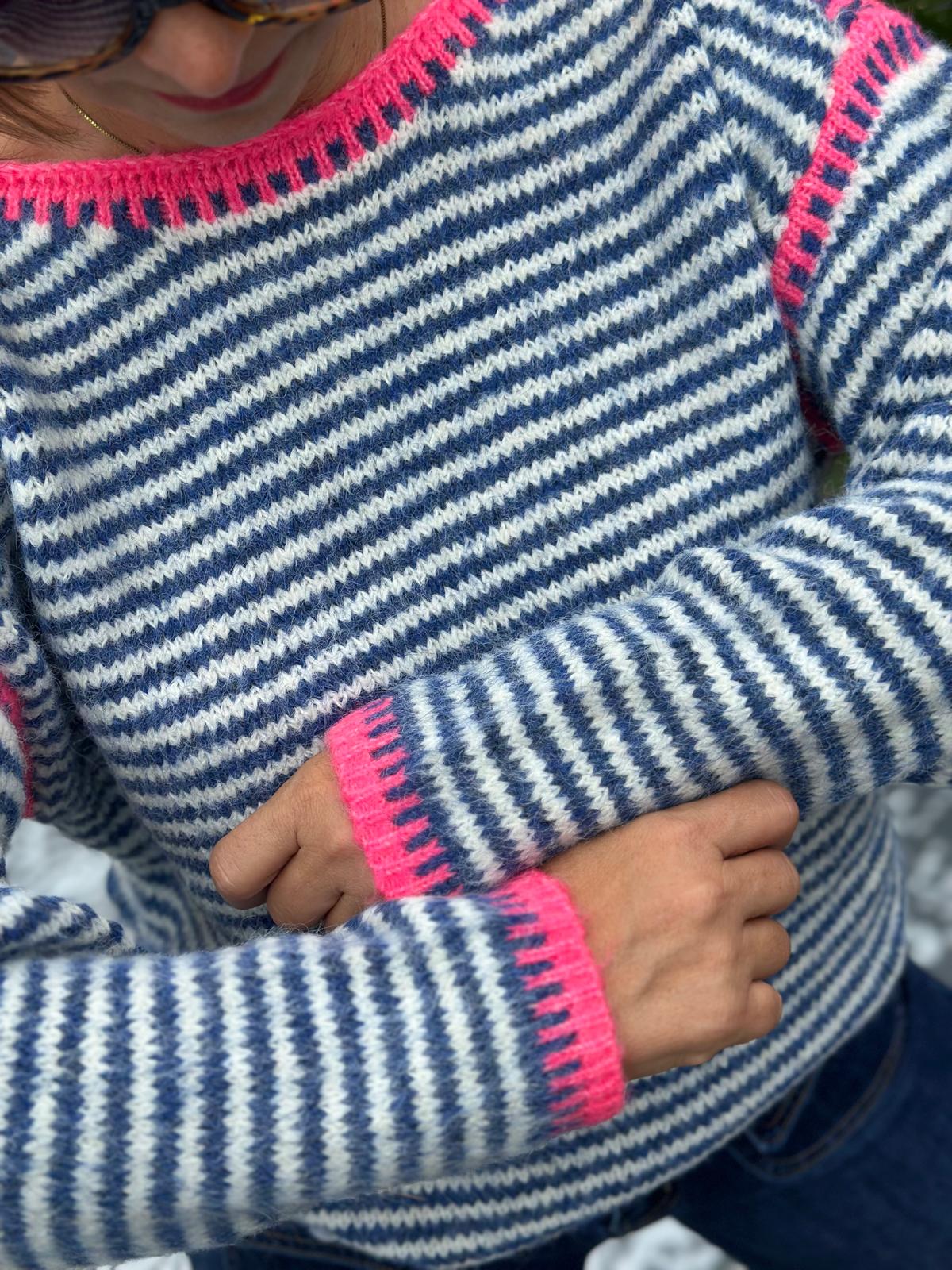 Süßer Herbst-Pulli in Blau/Weiss STRIPES