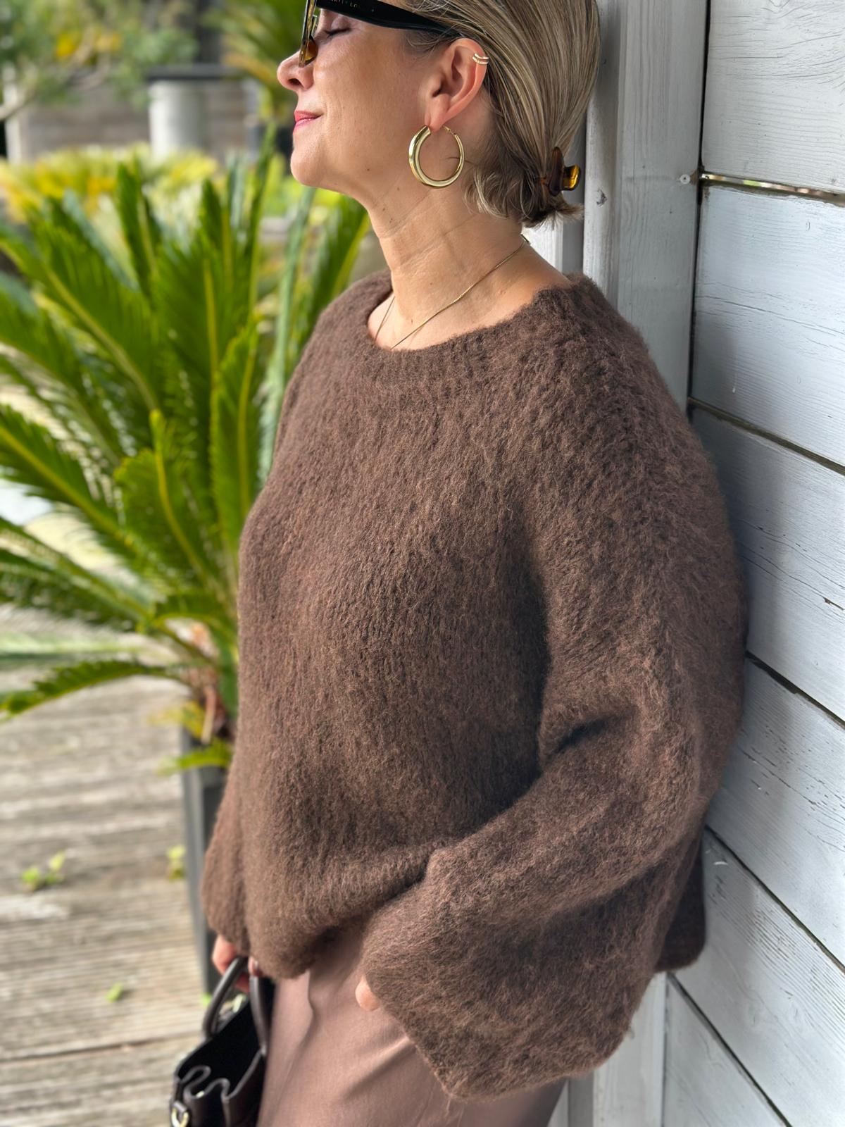 Weit geschnittener Onesize Pulli "SUPERFLAUSCH" in Chocolate
