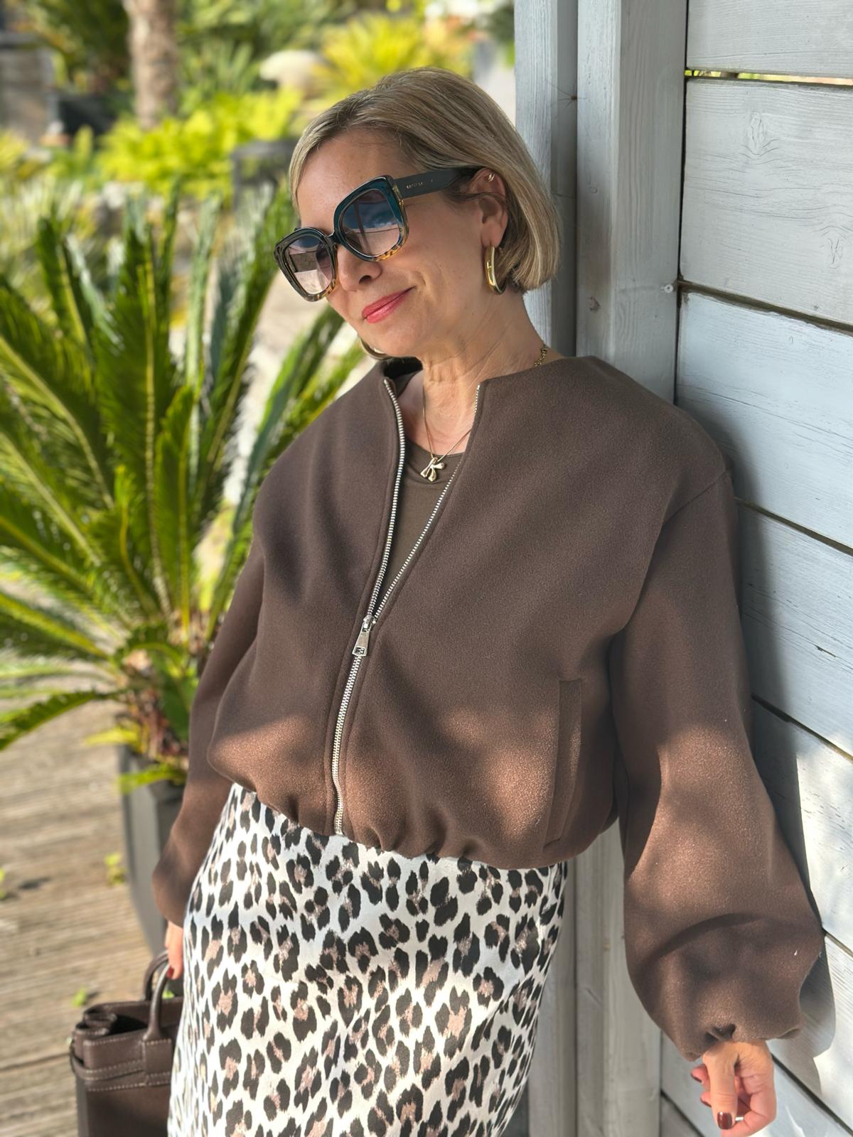 Glänzender Onesize SATIN Rock in LIGHT LEO