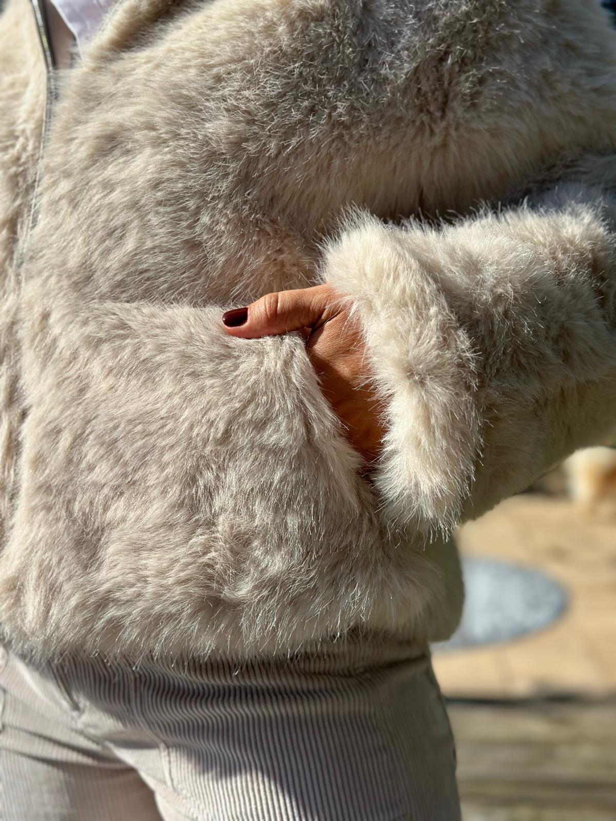 Super-Kuschel Jacke in Cremé